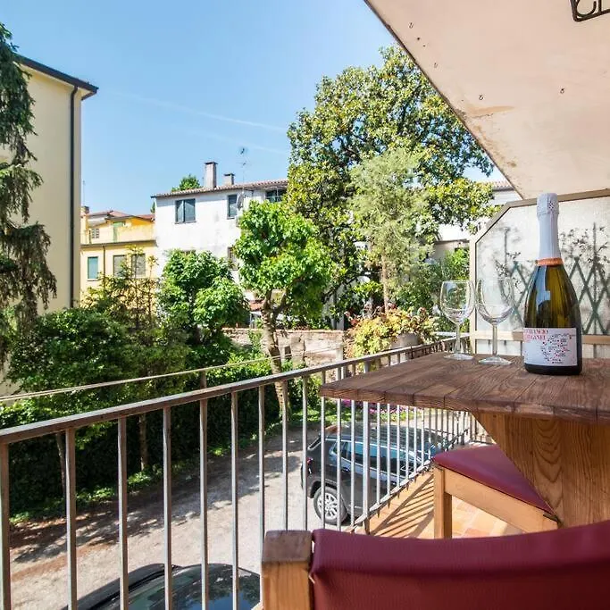 Appartamento Enjoy Home - Bilocale Sulle Riviere A Due Passi Dalla Specola Padova Italia