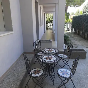  Appartamento Spazioso In Casa Singola Con Giardino